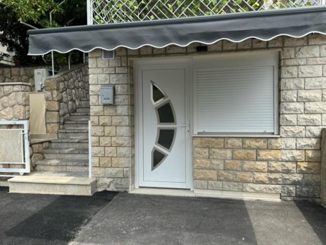 דראמליי Lory Apartmani מראה חיצוני תמונה